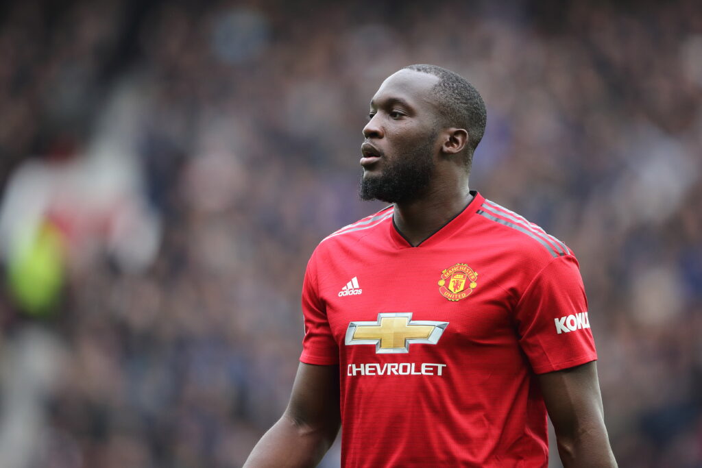 Romelu Lukaku playing for Manchester United in the Premier League.