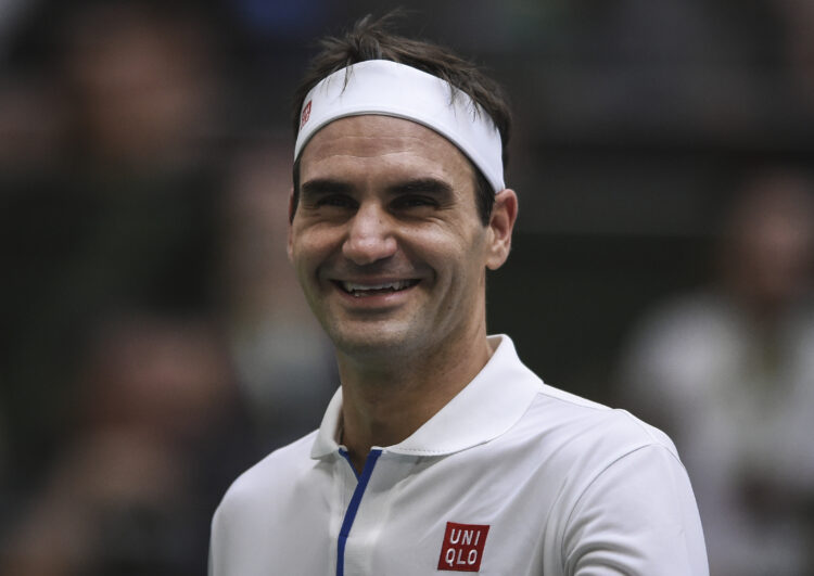 Roger Federer playing Alexander Zverev in Argentina