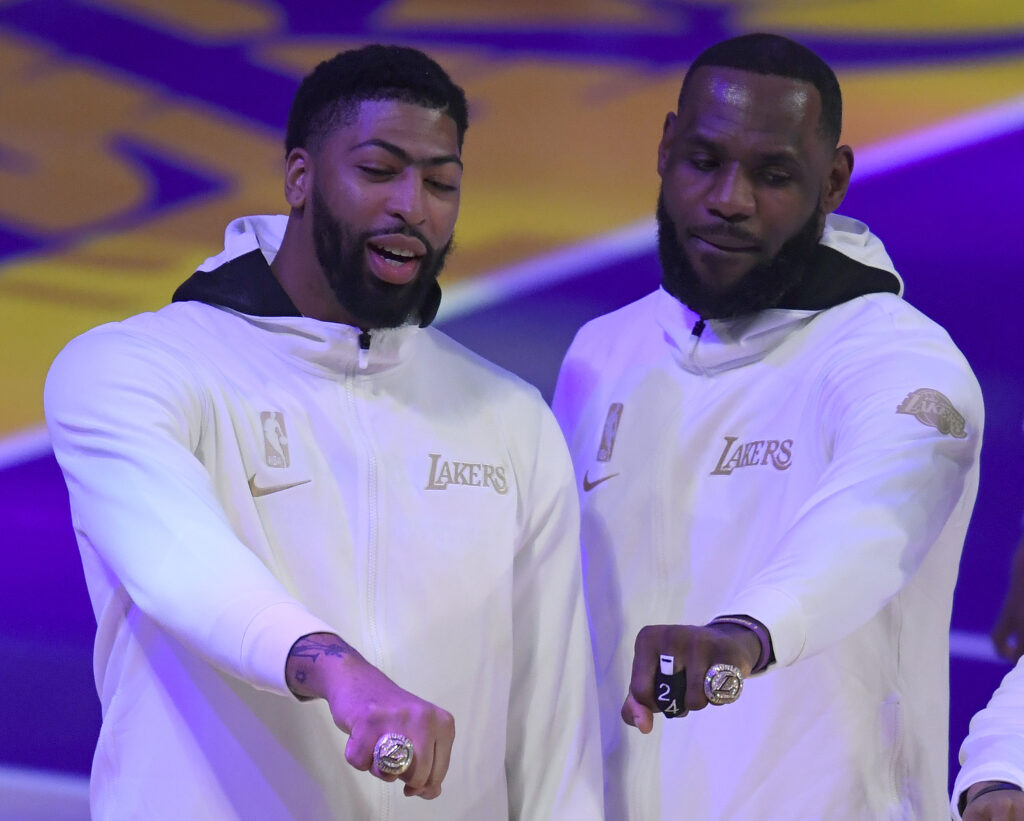 LeBron James (R) and Anthony Davis (L) at the 2020 NBA Championship ring ceremony.