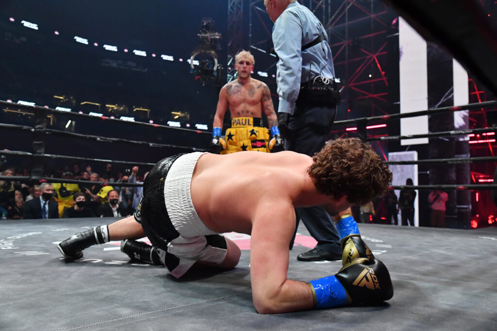 Jake Paul knocks down Ben Askren in their 2021 bout
