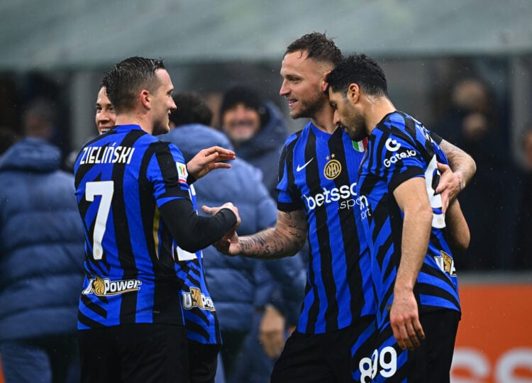 Inter Milan players celebrate