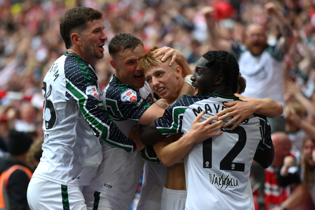 Tom Watson of Sunderland celebrates scoring his team's second goal with teammates