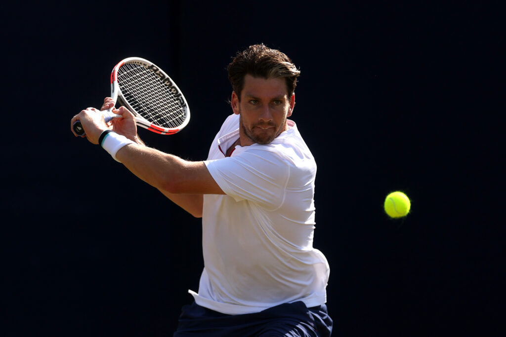 Cameron Norrie practicing at Queen's Club in 2025