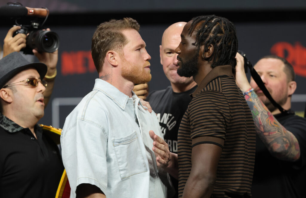 Canelo Alvarez and Terence Crawford face off after press conference