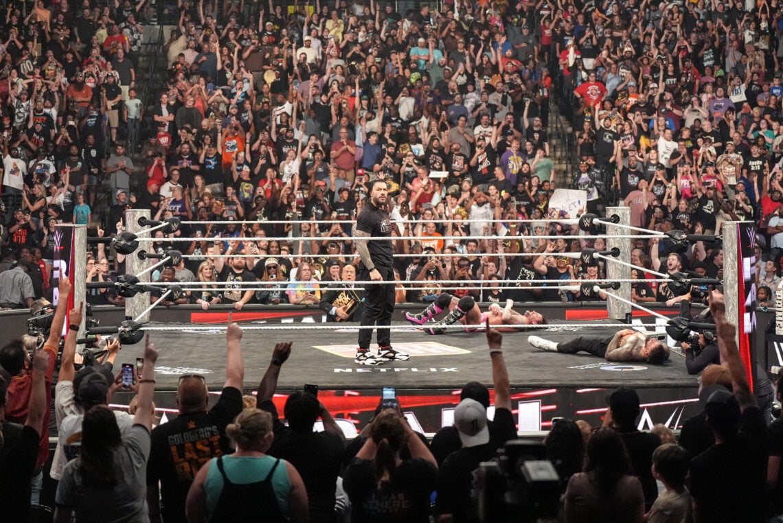 Roman Reigns returning to WWE Raw for the first time since April