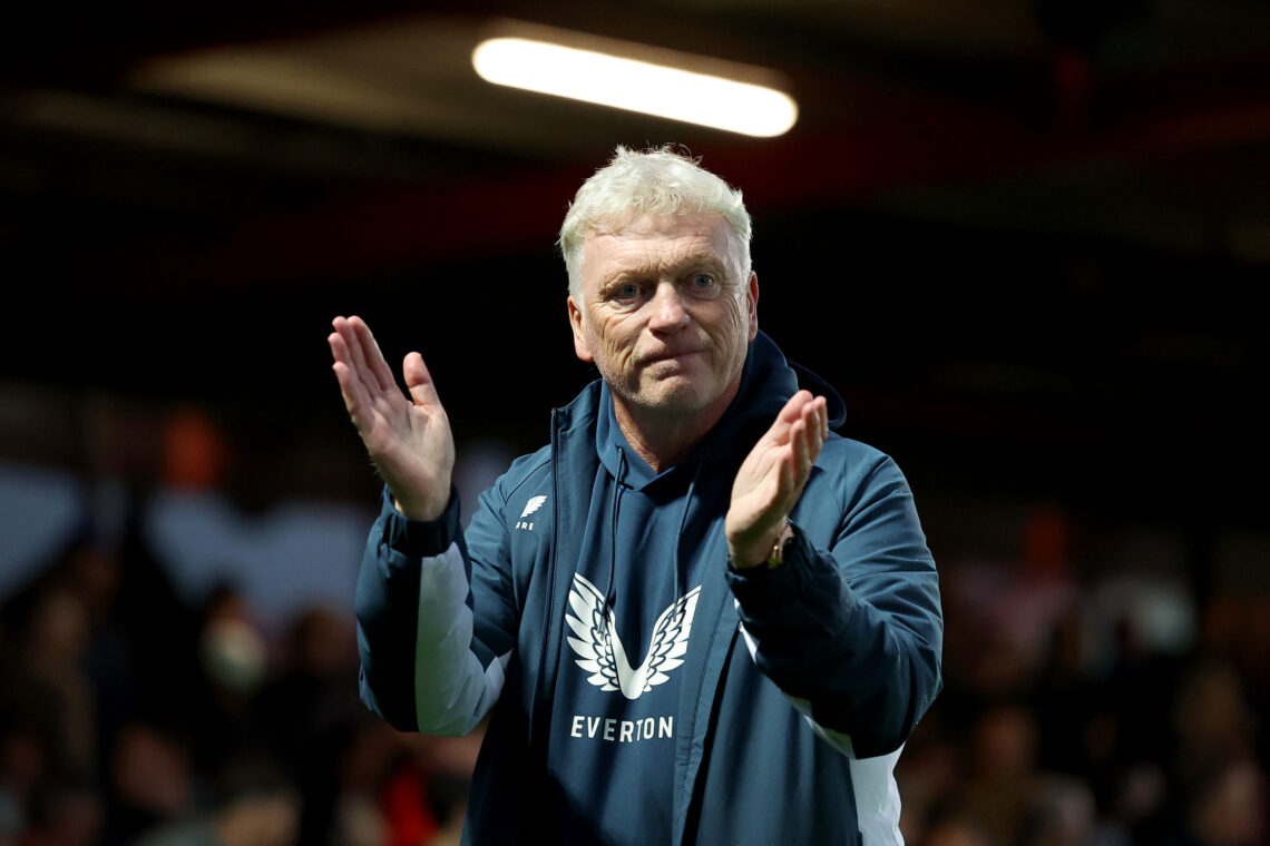 David Moyes applauds during Accrington Stanley vs Everton