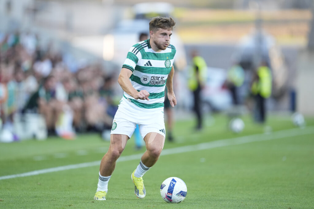 James Forrest runs with the ball during Sporting CP vs Celtic