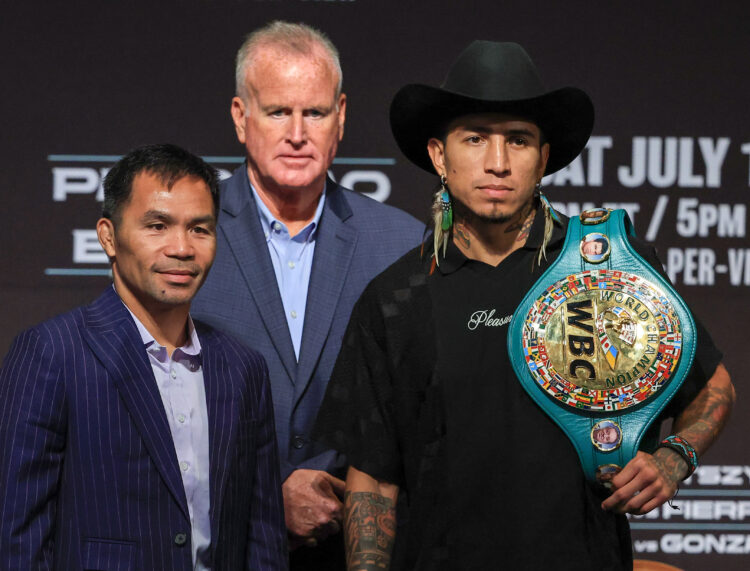 Manny Pacquiao and WBC welterweight champion Mario Barrios face off