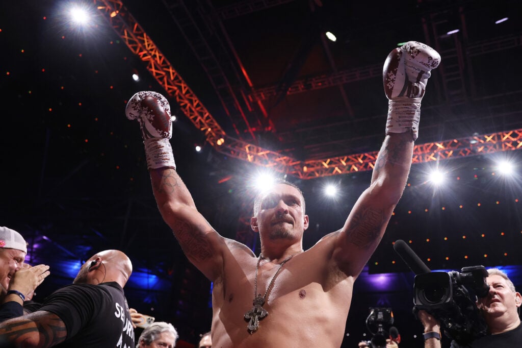 Oleksandr Usyk becomes undisputed champion after beating Daniel Dubois