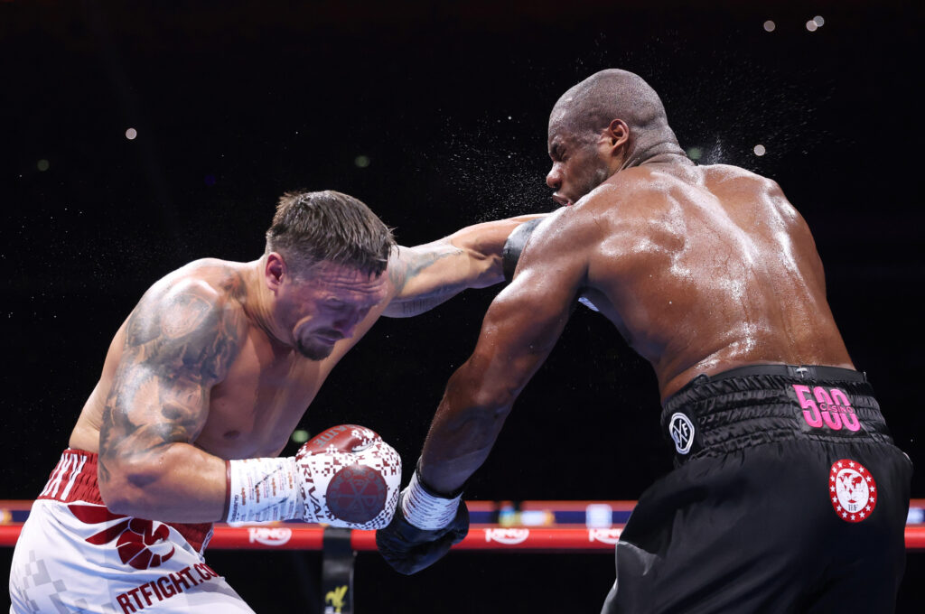 Oleksandr Usyk punches Daniel Dubois in rematch