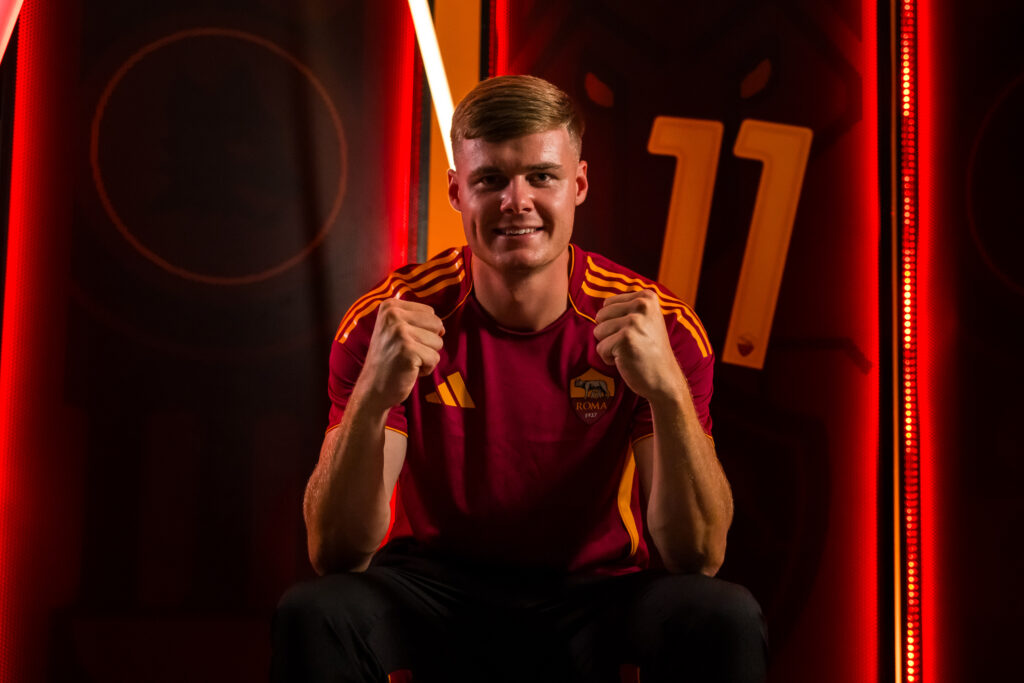 Evan Ferguson unveiled as new AS Roma striker on loan from Brighton