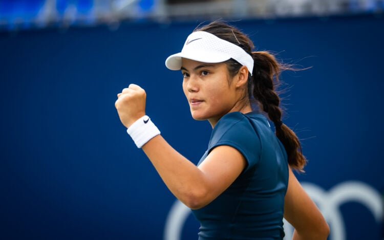 Emma Raducanu celebrating a point against Peyton Stearns at the Canadian Open