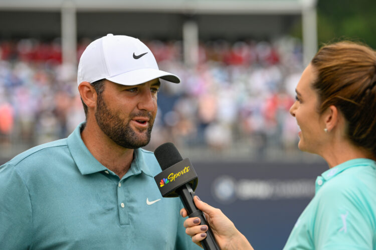 Scottie Scheffler (USA)is interviewed on the green on 18 after winning the BMW Championship