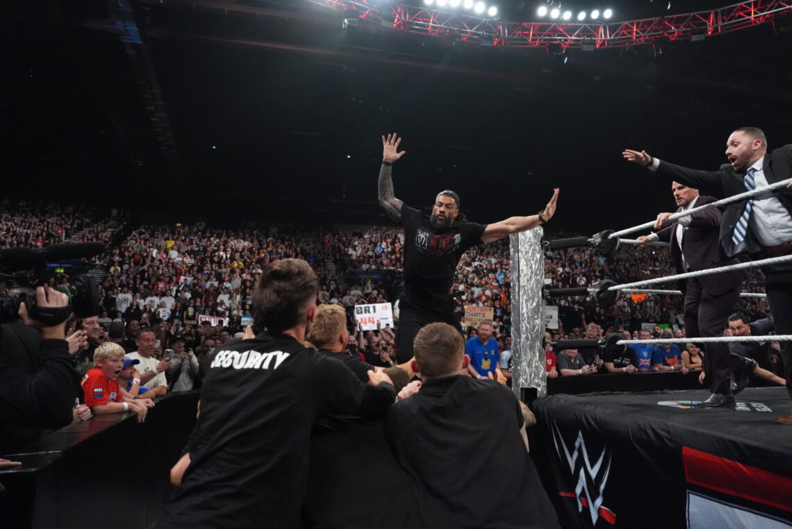 Roman Reigns brawling with Bronson Reed on WWE Monday Night RAW