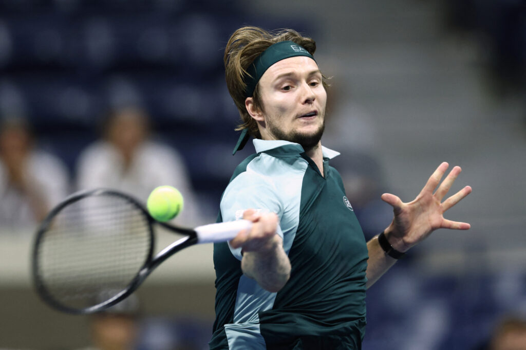 Alexander Bublik playing Tommy Paul at the 2025 US Open