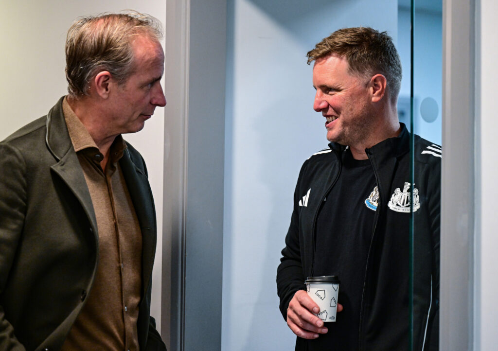 Newcastle United CEO David Hopkinson speaks to Head Coach Eddie Howe.