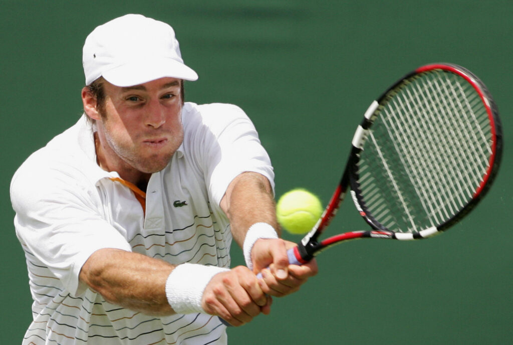 George Bastl playing Pete Sampras at Wimbledon 2002