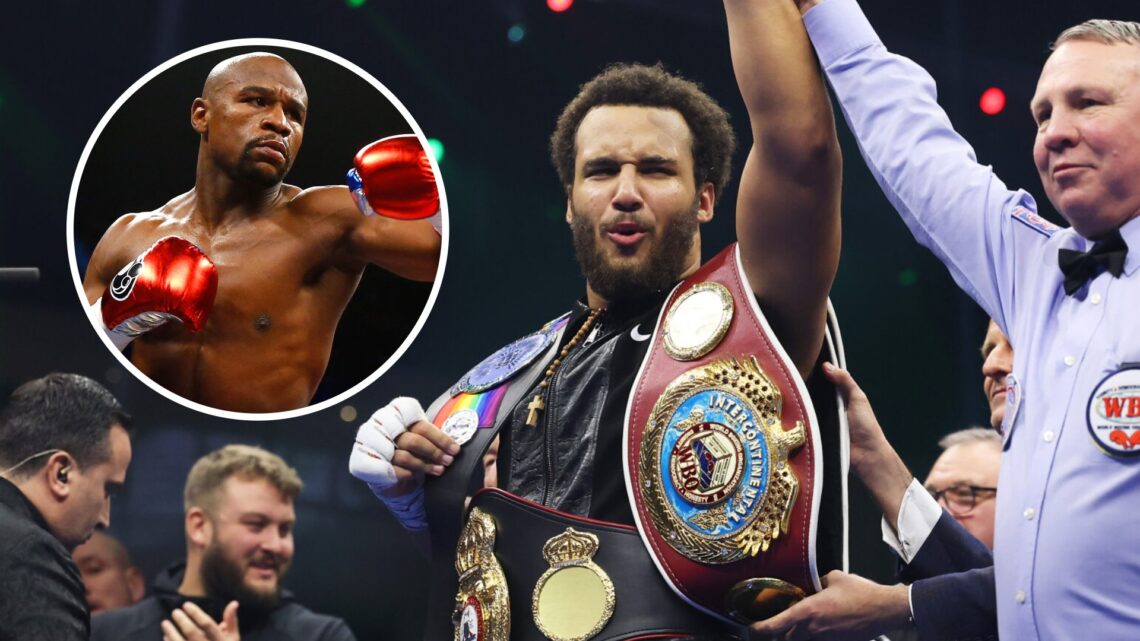 Moses Itauma (right) raises hand in victory, Floyd Mayweather (left) fighting in the ring